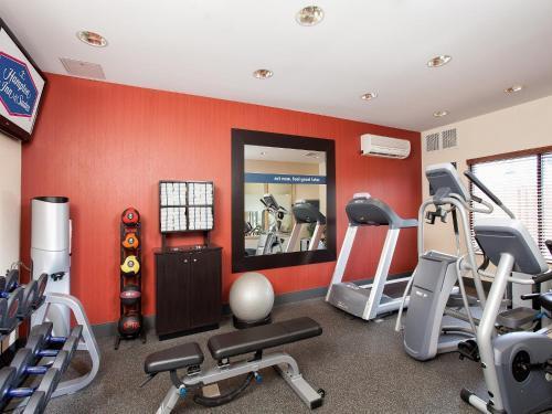 Hampton Inn & Suites Chicago/Saint Charles Bagian luar foto