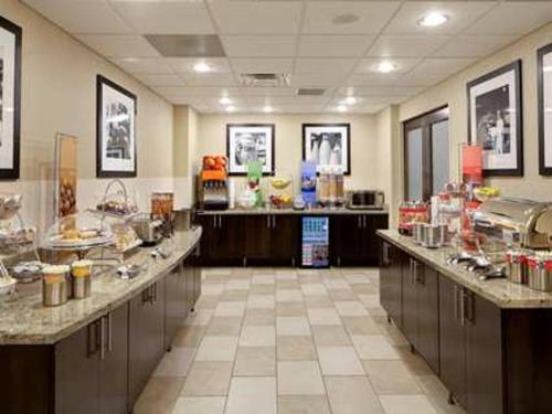 Hampton Inn & Suites Chicago/Saint Charles Bagian luar foto