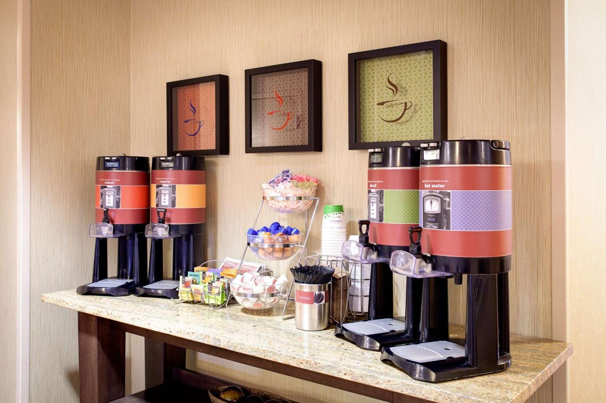 Hampton Inn & Suites Chicago/Saint Charles Bagian luar foto